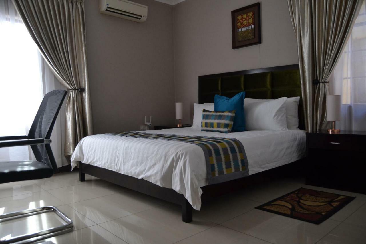 Triple Palms Bed And Breakfast Gaborone Exterior foto