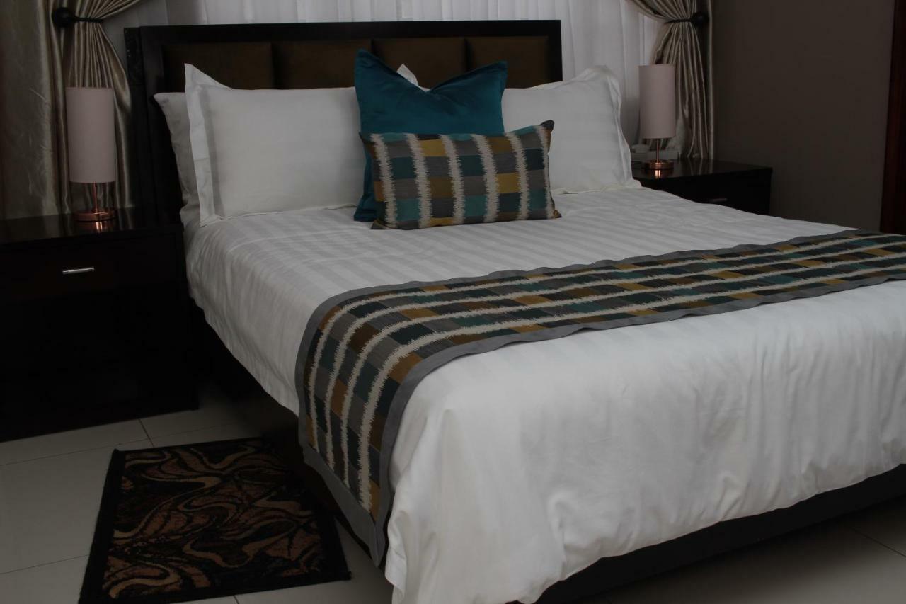 Triple Palms Bed And Breakfast Gaborone Exterior foto